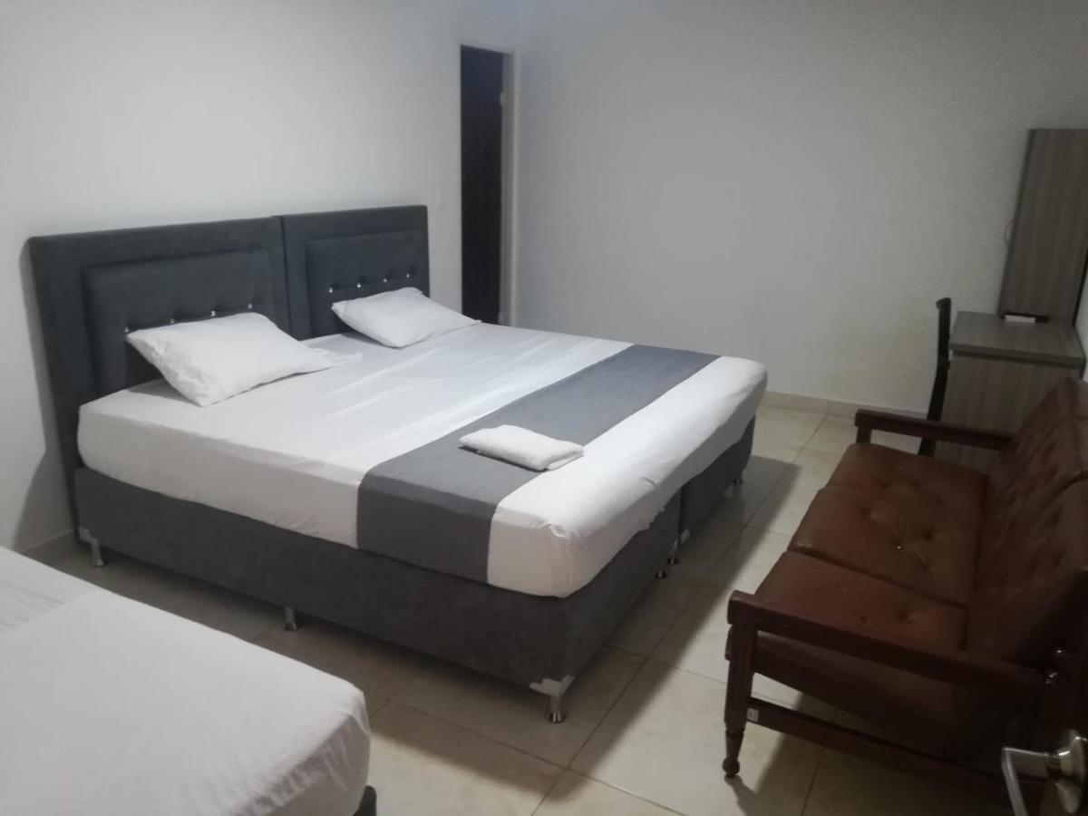 Hotel Neiva Urdaneta المظهر الخارجي الصورة